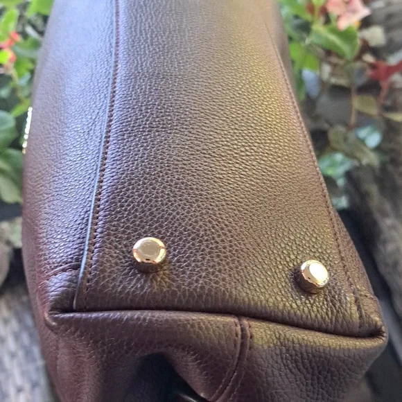 NEW COACH EDIE 31 Turnlock Burgundy, Oxblood Pebble Leather Shoulder - Picture 8 of 16